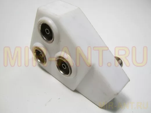 Сумматор телевизионный  3-х антенн простой белый