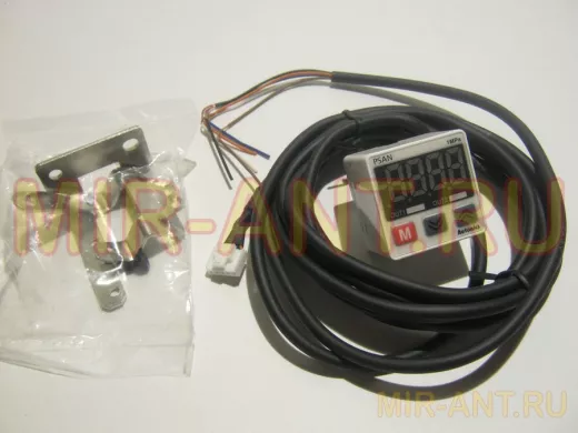 PSAN-1CPA-RC1/8 Датчик давления, размер 30х30мм,диапазон 0 - 1000кПа (0..10аТм),с С-разъемом, 2 выхо