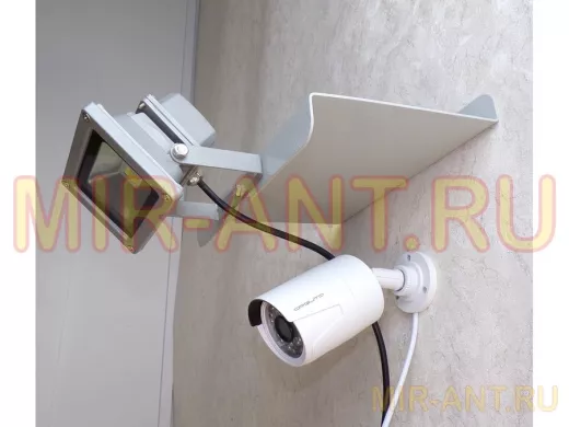 Кронштейн-козырёк для камеры и прожектора 