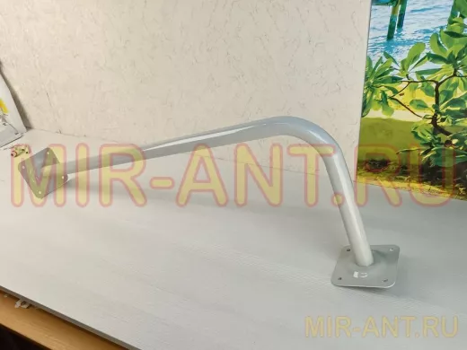 Поручень угловой для домов снаружи и внутри, ширина  80см высота 30см 