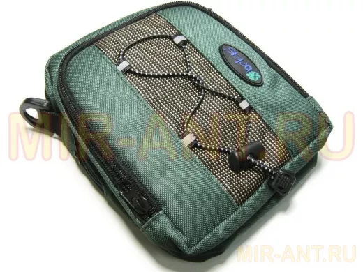 BB1608/5  Сумка для СD - плеера и 8 дисков , зеленого/черного цвета со вставкой