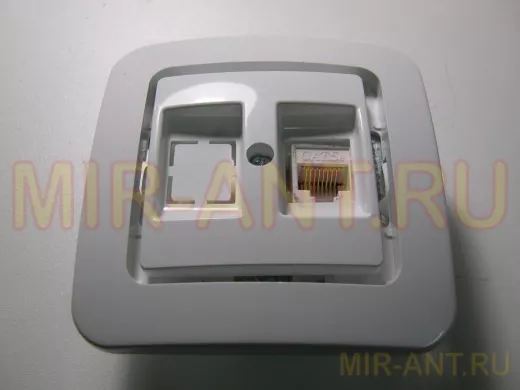 MAKEL Lillium бел б/вст  роз гнездо+ комп CAT 5 71035